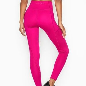 NWT Victoria's Secret Essential Pocket Legging size 16
26172864